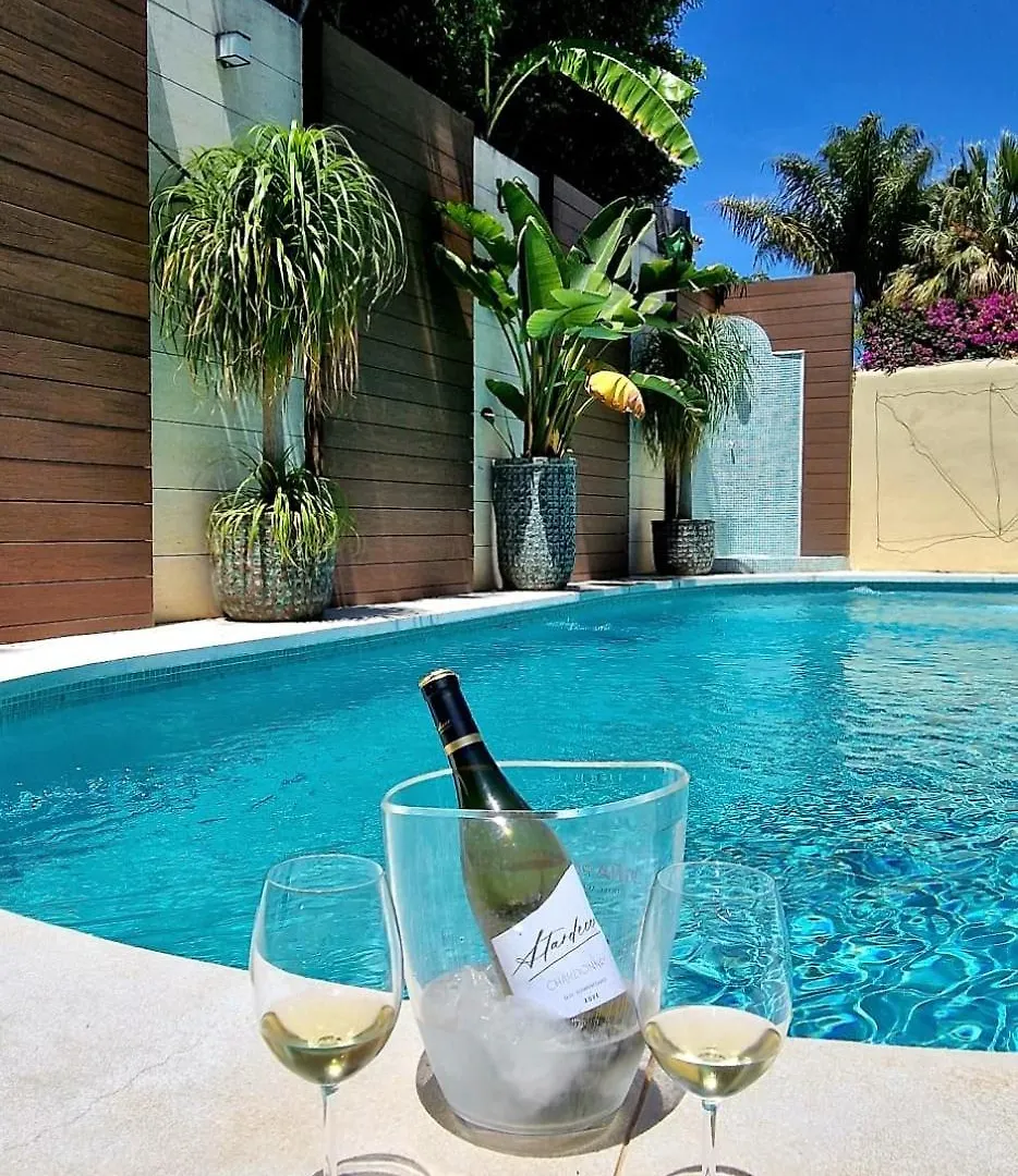Family Friendly Villa Next To Puerto Banus Marbella 0*,